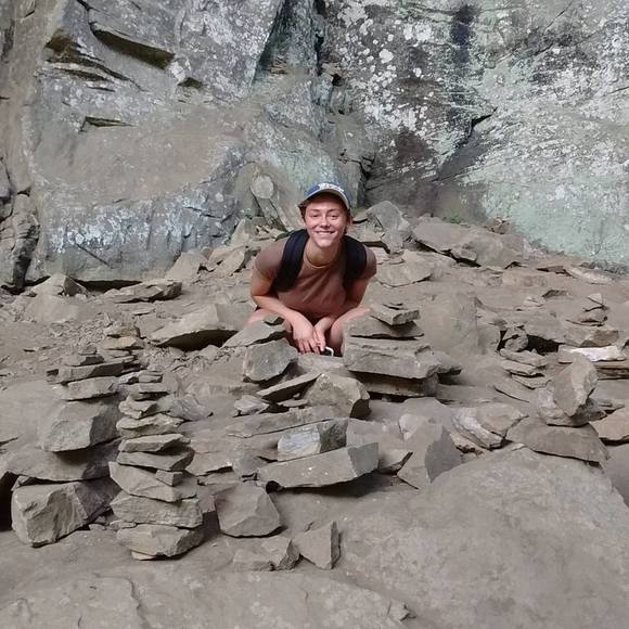 Meet your Posher, Anna - Picture 1 of 1